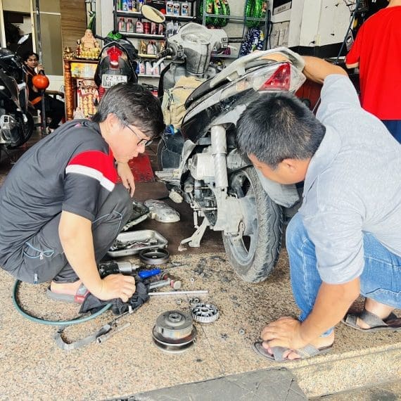 Vệ Sinh Nồi Xe Tay Ga