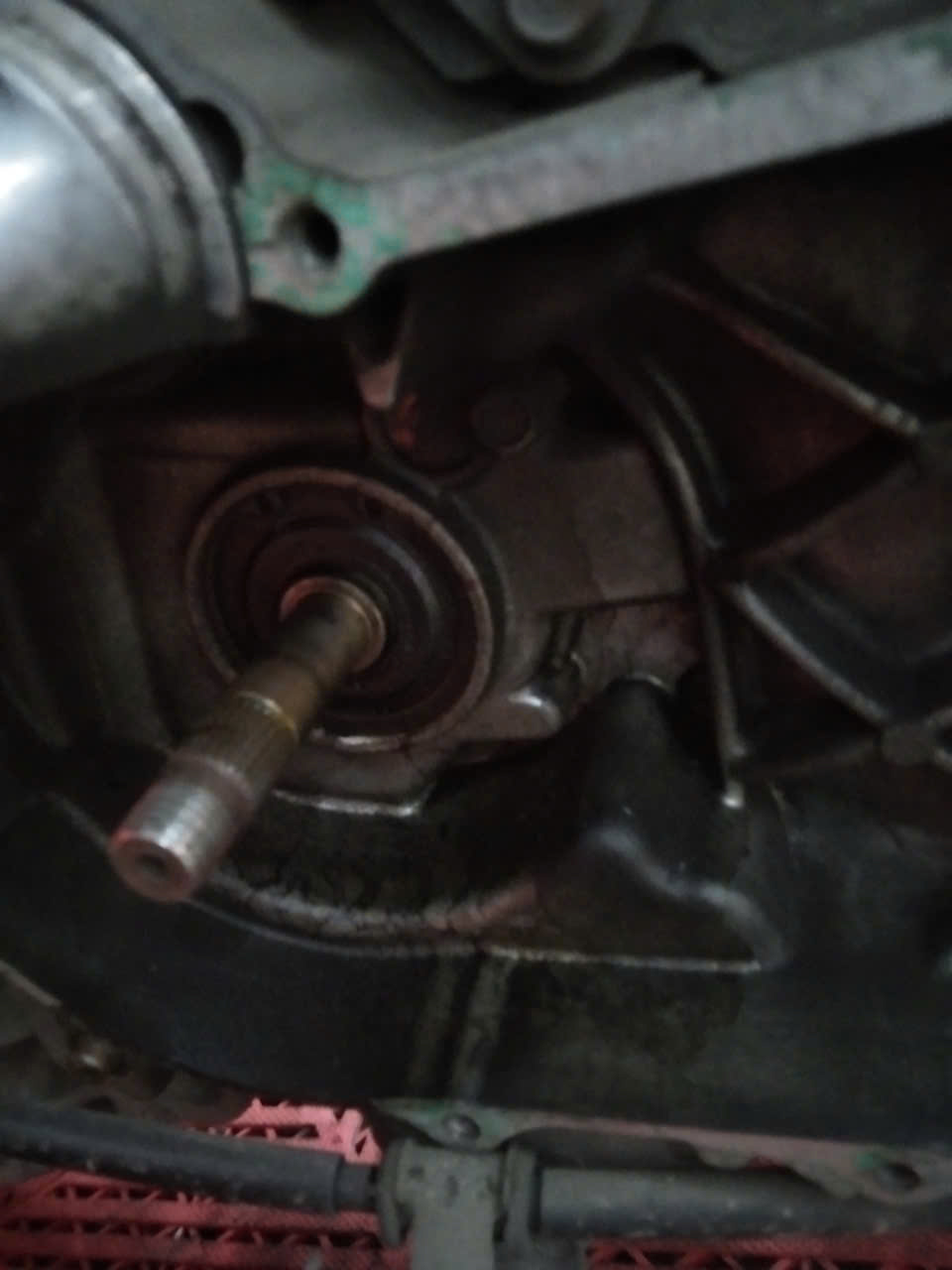 Kiểm tra và vệ sinh nồi xe Air Blade bị chảy nhớt