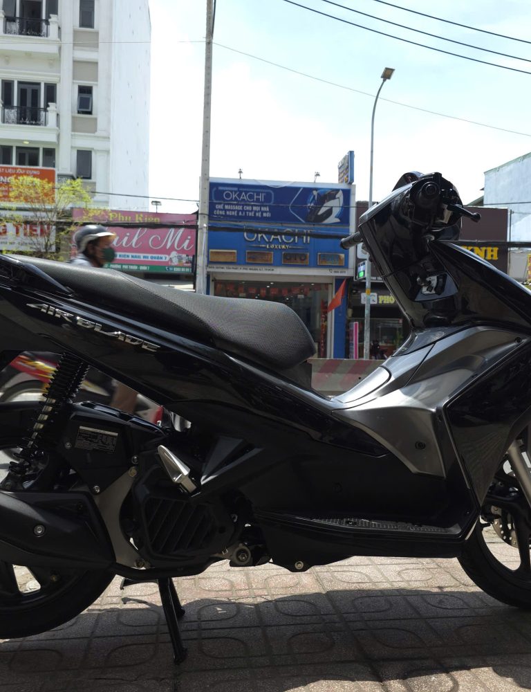 Tâng trang - dọn nguyên xe - Air blade - Quận 7 - Khách cứu hộ